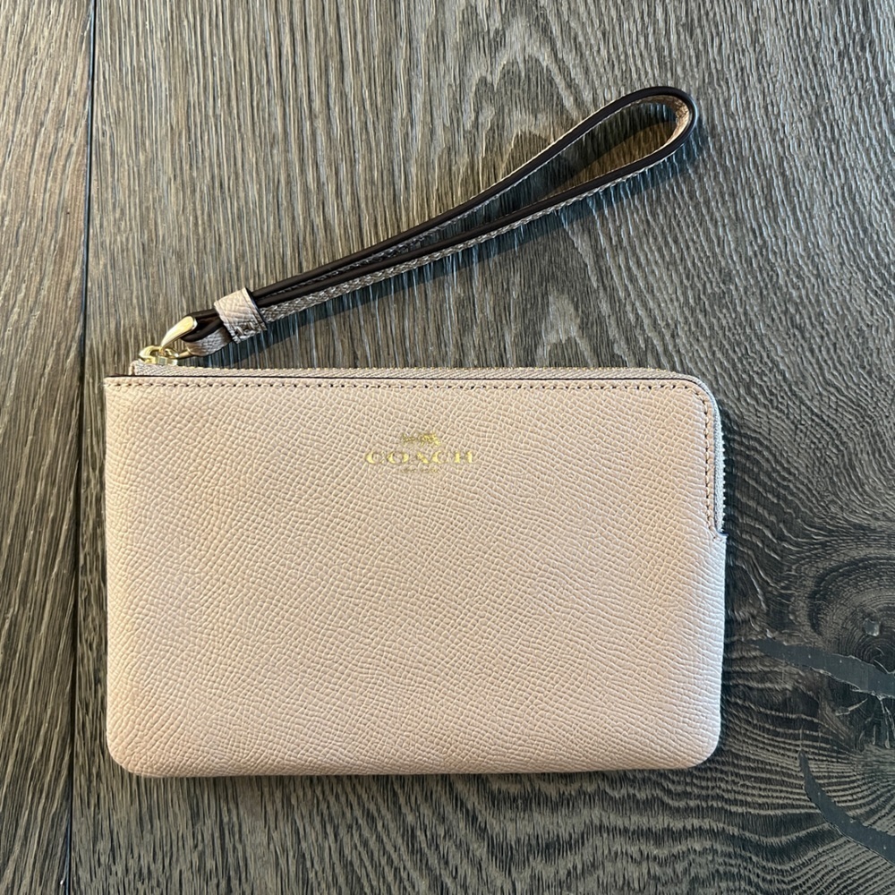 Coach crossgrain leather corner zip wristlet taupe